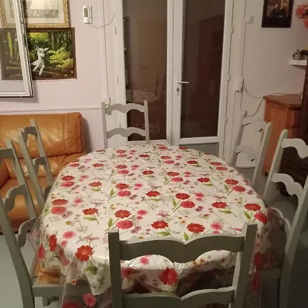 Maison Complete Holiday home Montlucon